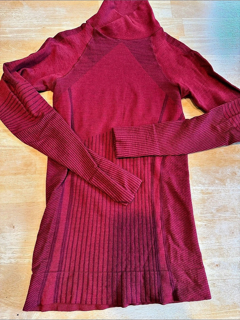 Athleta Remarkawool Base Layer Turtleneck Ribbed Red XS